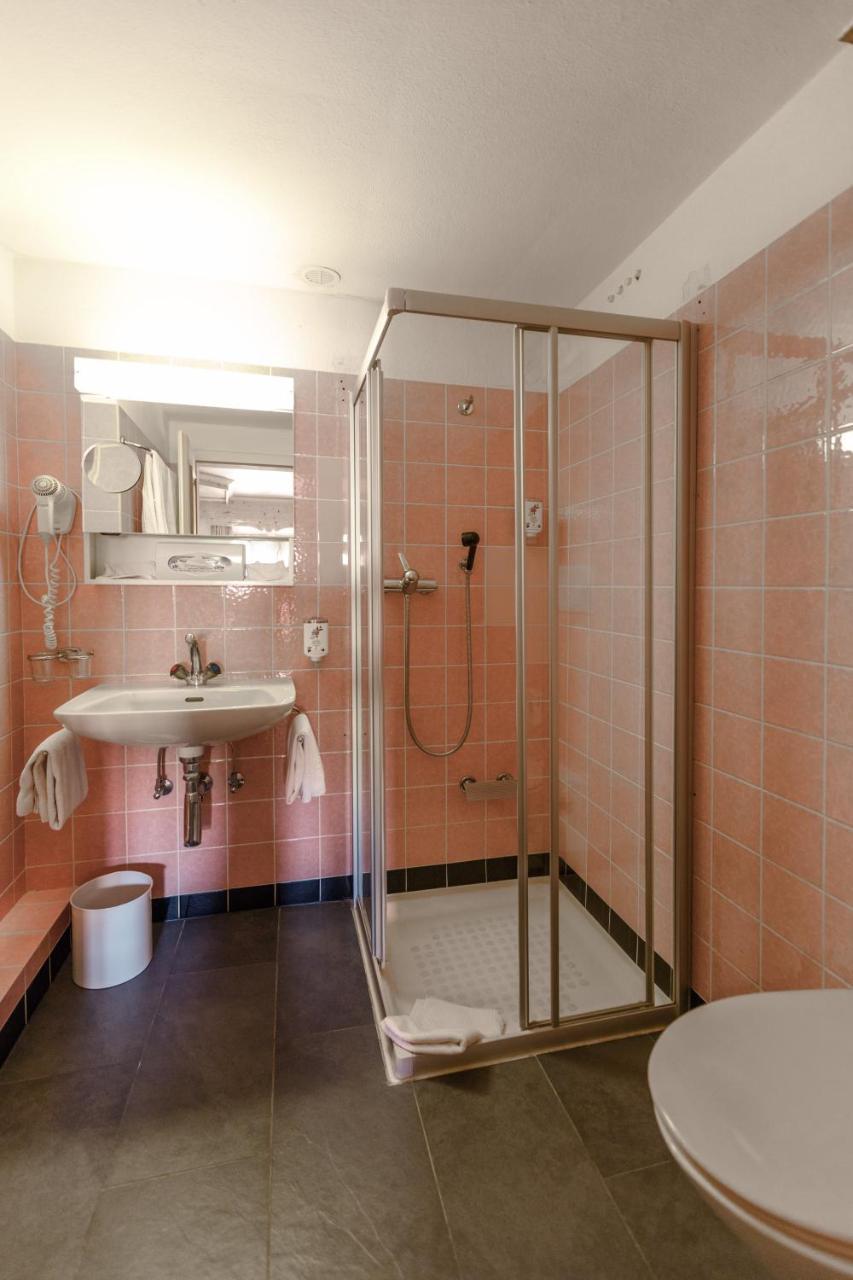 צואוץ Hotel Klarer מראה חיצוני תמונה